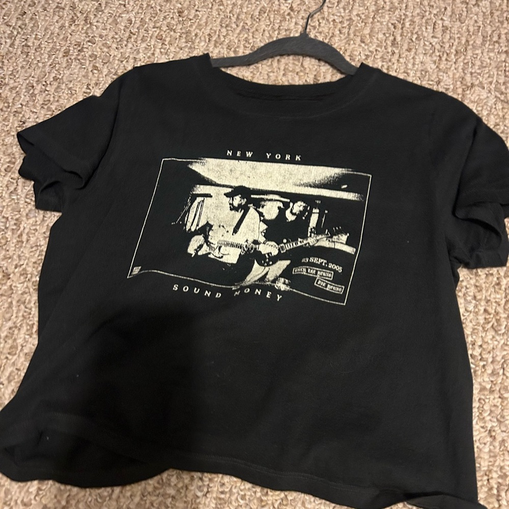 Brandy Melville Graphic tee